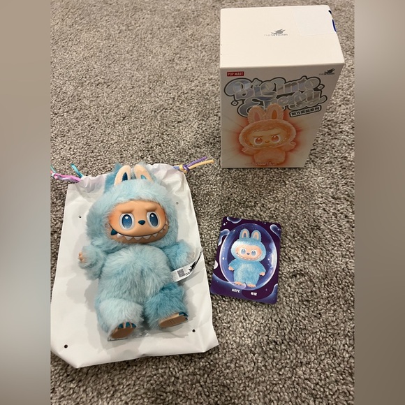 Labubu - Picture 5 of 6